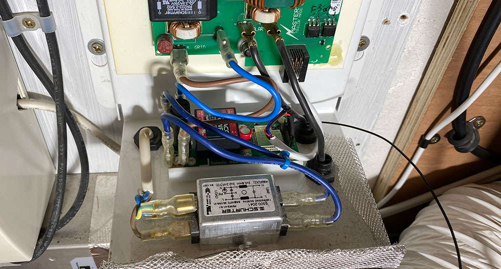 Installed into the inverter metal case