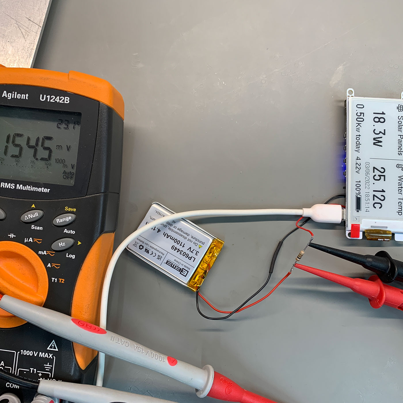 Measuring power consumption of the display