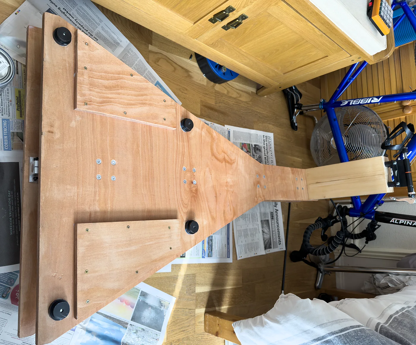 Wood varnished