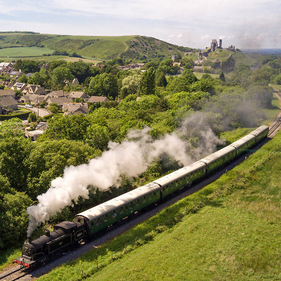 Train leaving Corfe Castle