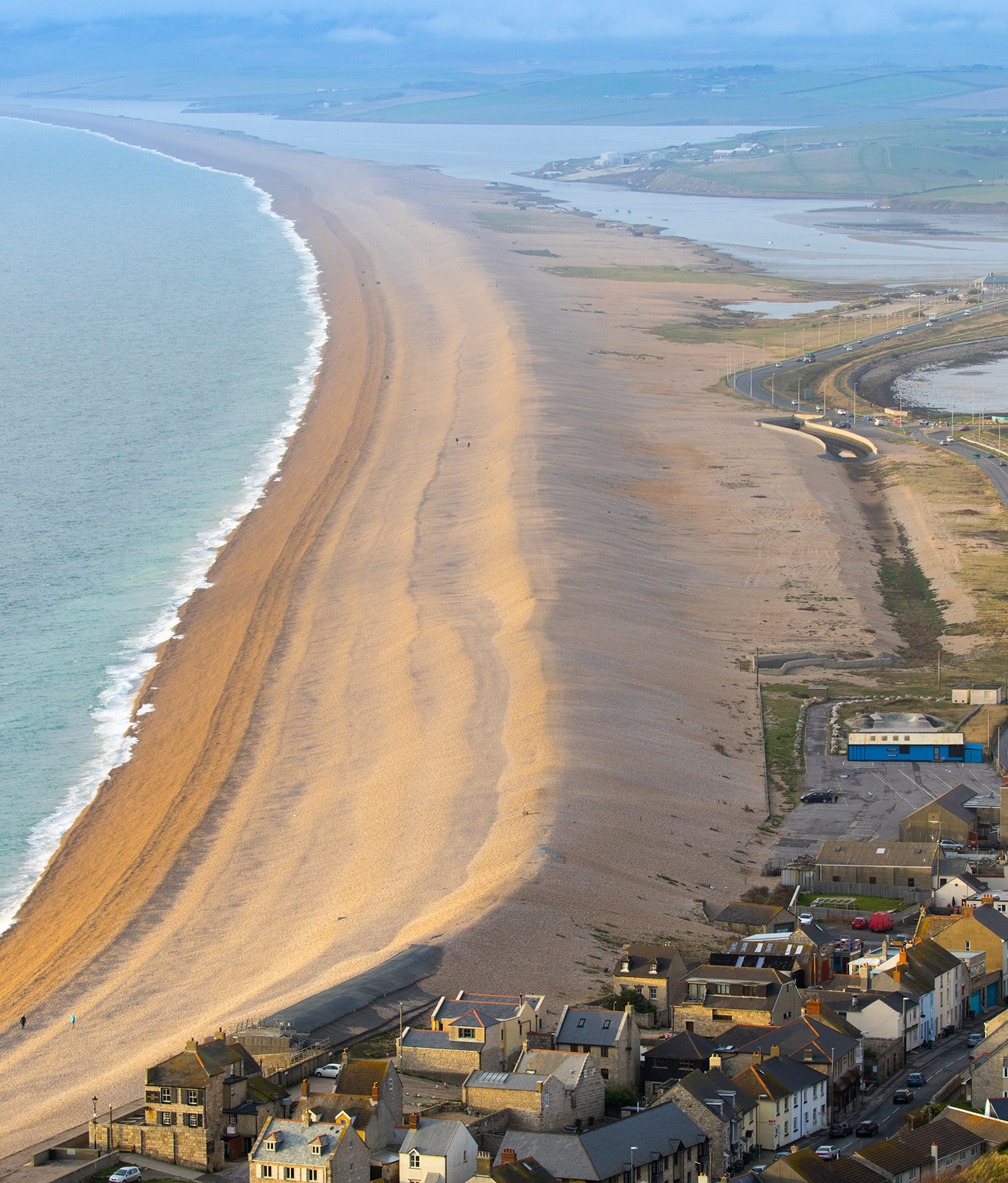 Photo of ridges in the shingle