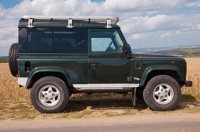 Side view of the Landrover Defender TD5