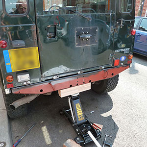 Blog post for Landrover Defender Replacement crossmember fitting
