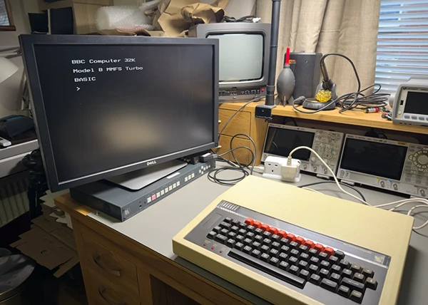 Video capture setup for vintage computers and consoles Photo