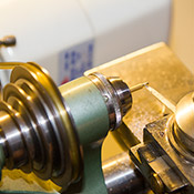 center conductor on lathe